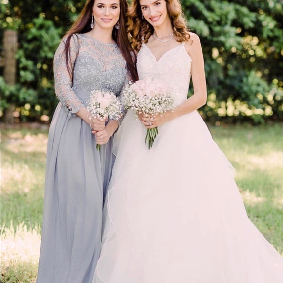 Wedding Gown - Picture 4 of 13